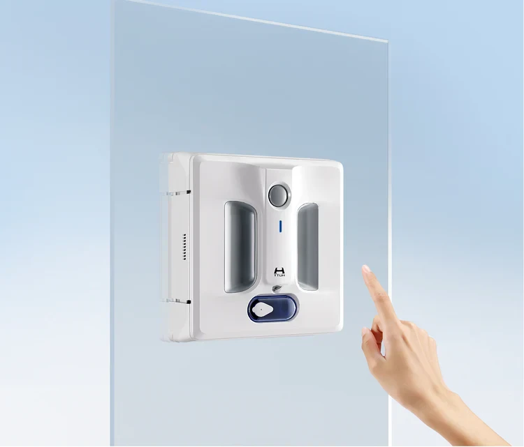 https://decora-group.ams3.cdn.digitaloceanspaces.com/domus/media/101980/conversions/hutt-a1-button.large.webp