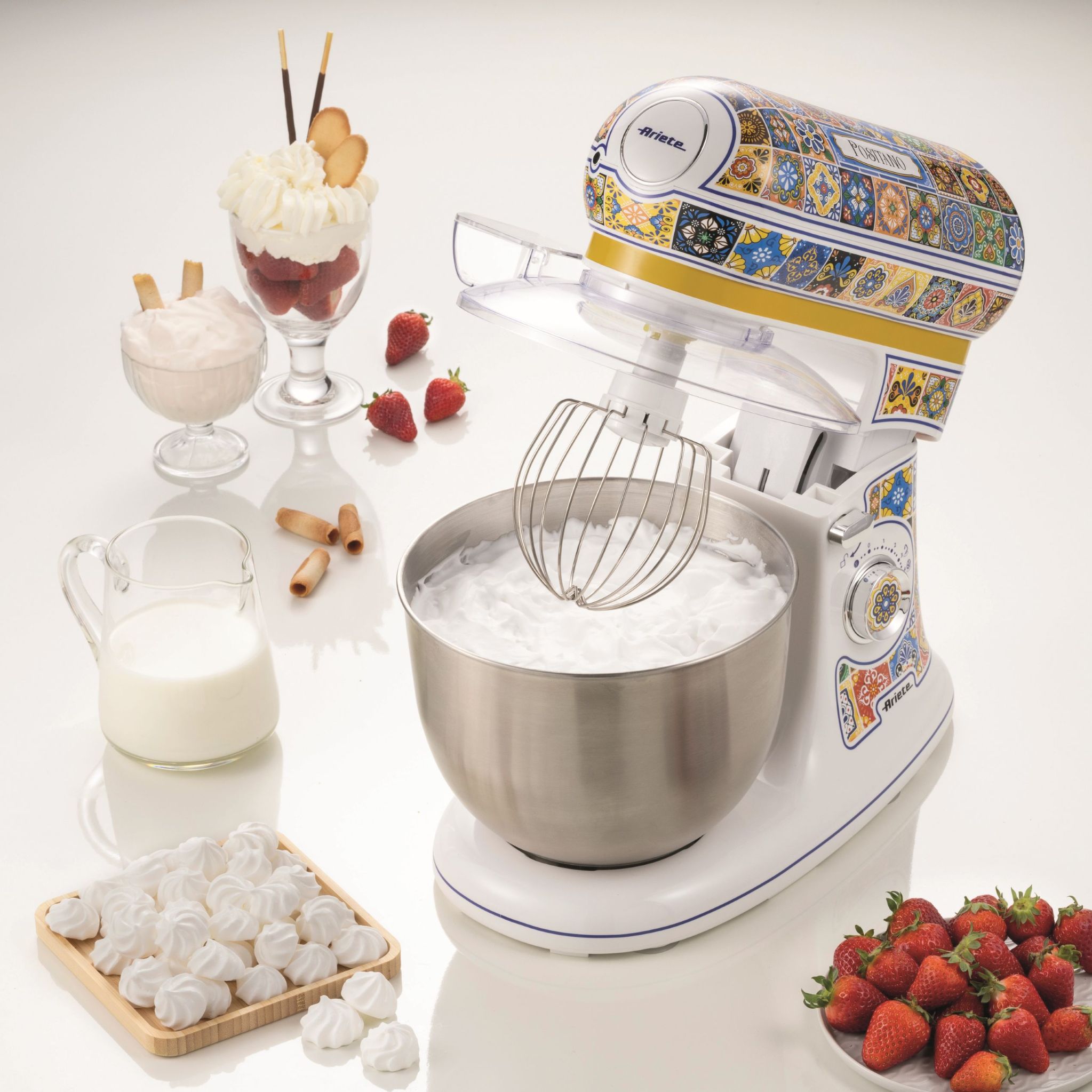 https://decora-group.ams3.cdn.digitaloceanspaces.com/domus/media/106738/Ariete-00C15880PAR0-(3)---Domus.jpg