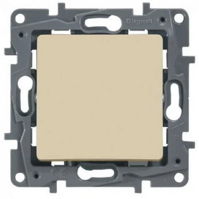 https://decora-group.ams3.cdn.digitaloceanspaces.com/domus/media/43876/conversions/zil-media_00-00024893-2.large.webp
