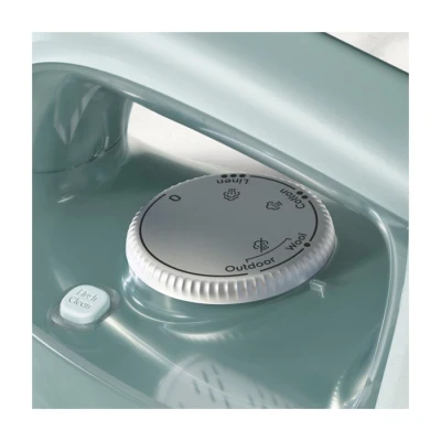 https://decora-group.ams3.cdn.digitaloceanspaces.com/domus/media/72244/conversions/Electrolux_Iron_2.large.webp