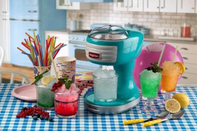 https://decora-group.ams3.cdn.digitaloceanspaces.com/domus/media/75266/conversions/ariete-ice-crusher-tritaghiaccio-party-time-4-4ff0caf34d35eb043e83b913ec8b5ba5.large.webp