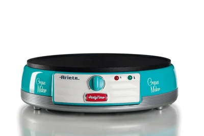 https://decora-group.ams3.cdn.digitaloceanspaces.com/domus/media/75279/conversions/crepes-maker-party-time-202-azzurro-01-6e04ae8c1c6437aa3995f7f029889f47.large.webp