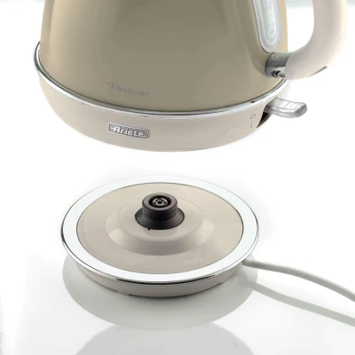 https://decora-group.ams3.cdn.digitaloceanspaces.com/domus/media/75367/conversions/ariete-bollitore-vintage-beige-2869-dettaglio02-a0c3d495982ef9abf3ad1bc8d05020a8.large.webp
