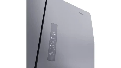 https://decora-group.ams3.cdn.digitaloceanspaces.com/domus/media/78162/conversions/PR18740BI17378_113430009_RMF_77920_EU_SS_SZ1.large.webp