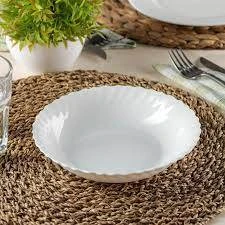 https://decora-group.ams3.cdn.digitaloceanspaces.com/domus/media/84899/conversions/11364-Салатница-стеклянная-Feston-18см-(Luminarc).large.webp