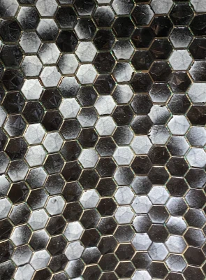 https://decora-group.ams3.cdn.digitaloceanspaces.com/domus/media/85695/conversions/Керамическая-мозаика-Cheetah-Mix-URC0073-(3-3x3-3)-31-5x31-5-(Alborz).large.webp