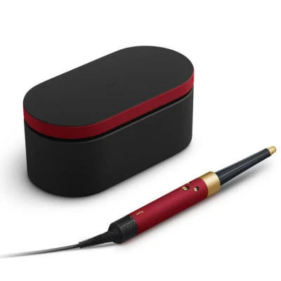 https://decora-group.ams3.cdn.digitaloceanspaces.com/domus/media/88755/conversions/Dyson-HS08-Airwrap-Red-Velvet-Gold-(3).large.webp