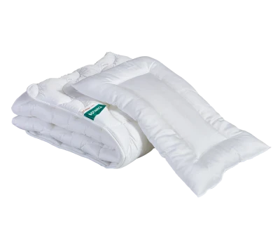https://decora-group.ams3.cdn.digitaloceanspaces.com/domus/media/91763/conversions/1-InterWidex-Senna-BABY-Koldra+Poduszka-BOTANICA-zestaw.large.webp