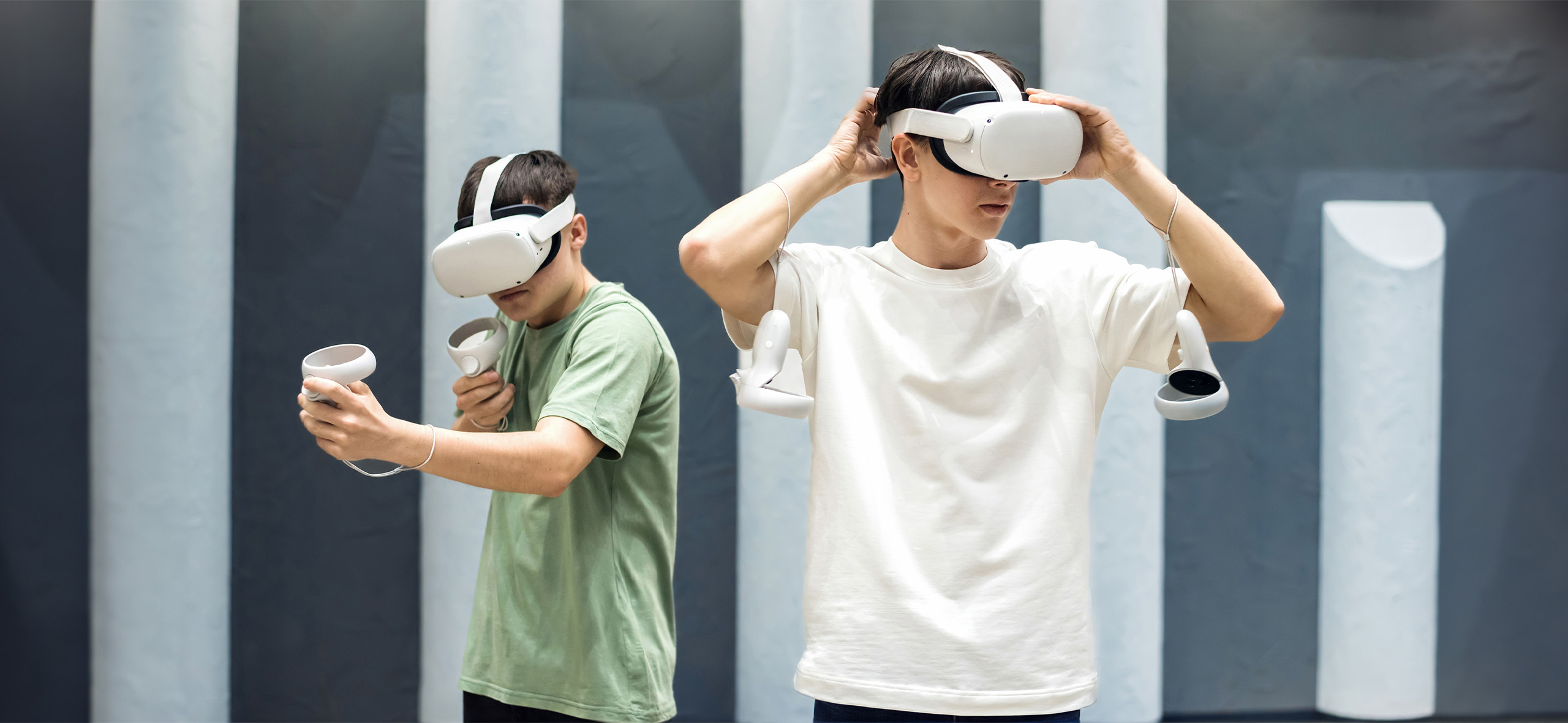 https://decora-group.ams3.cdn.digitaloceanspaces.com/domus/media/96184/conversions/main-vr-headset-guide-o8rxozj1q9vx-.large.webp