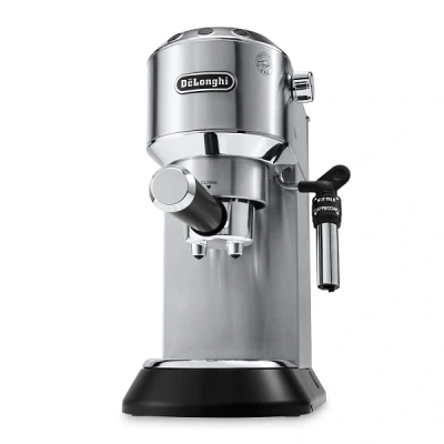 https://decora-group.ams3.cdn.digitaloceanspaces.com/domus/media/97388/conversions/DeLonghi-EC685-M-(2).large.webp