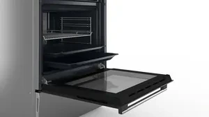 https://decora-group.ams3.cdn.digitaloceanspaces.com/domus/media/98348/conversions/MCSA02536997_379_FS_HXS59AI50Q_Bosch_B500_Inox_PGA3_def.large.webp